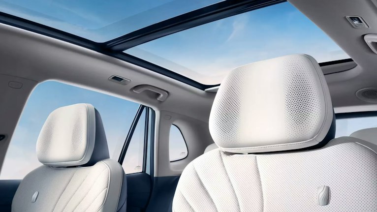 Geely E5 Panoramadach