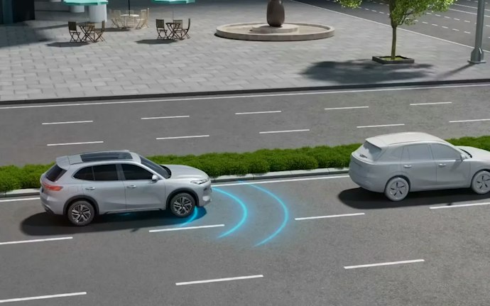 KOLLISIONSMINDERUNGS-BREMSASSISTENT VORNE