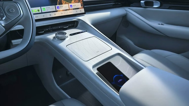Geely E5 Kabeloses Laden