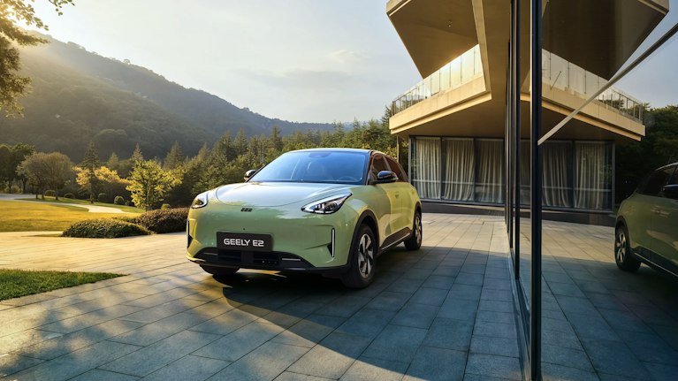Geely E2